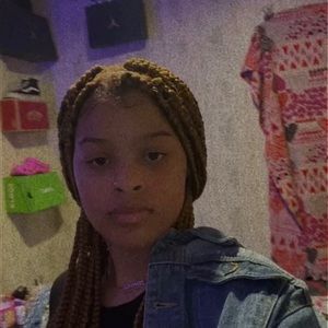 Meet your Posher, Aykerquia